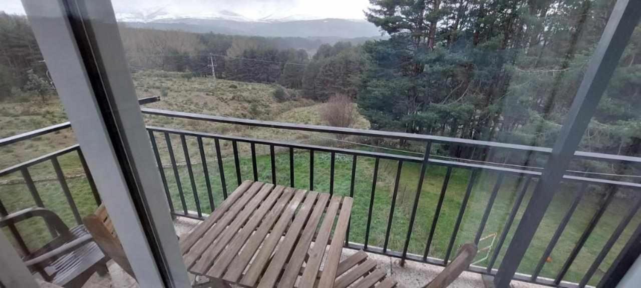 בית הארחה נאבארדונדה דה גרדוס 	La Vista De Gredos III מראה חיצוני תמונה