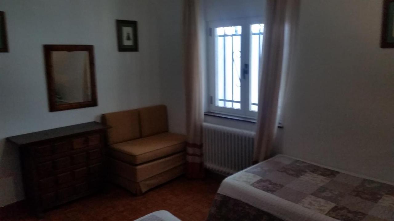 בית הארחה נאבארדונדה דה גרדוס 	La Vista De Gredos III מראה חיצוני תמונה
